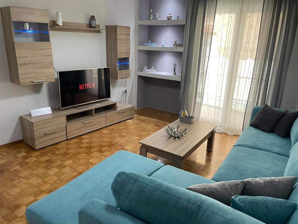 Liby'S Luxury Apartmemt Kavala Exterior photo